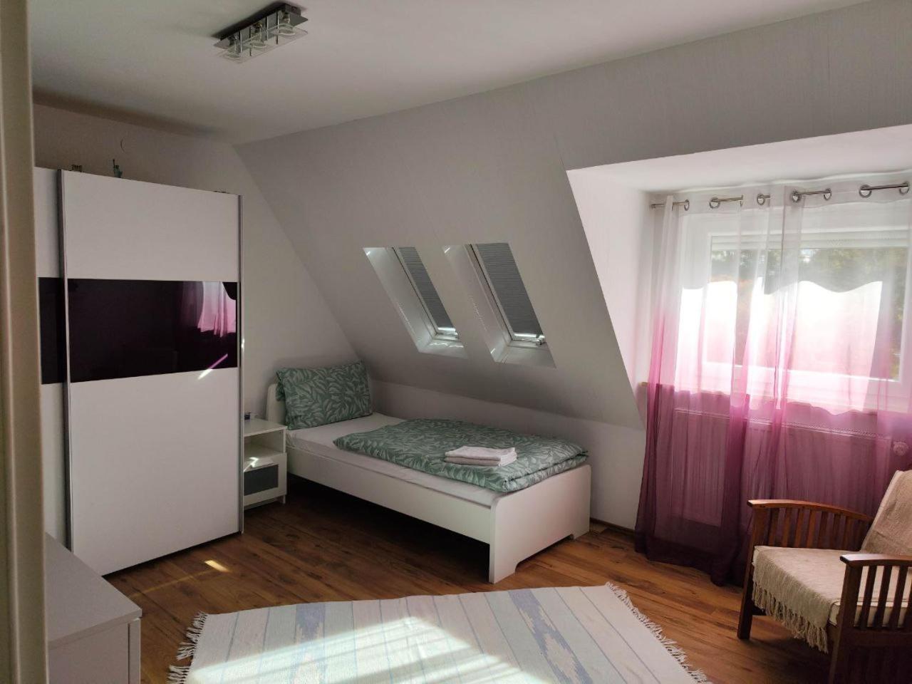 Schickes 110Qm Ferienhaus In Naehe Vw, Messe,Dez Und Orangerie Кассель Екстер'єр фото